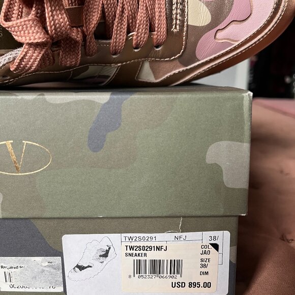 Like new Valentino Rockstud Sneakers Camo Gold/Pink Size EU 38 - Picture 4 of 5